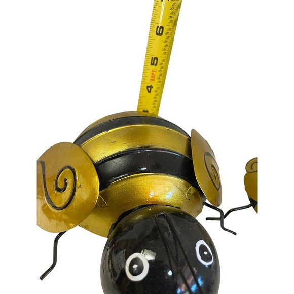 Bumble Bee Metal Table Art Bees 3 Sculpture Indoor Outdoor Decor 2", 3" and 4" - Picture 11 of 11